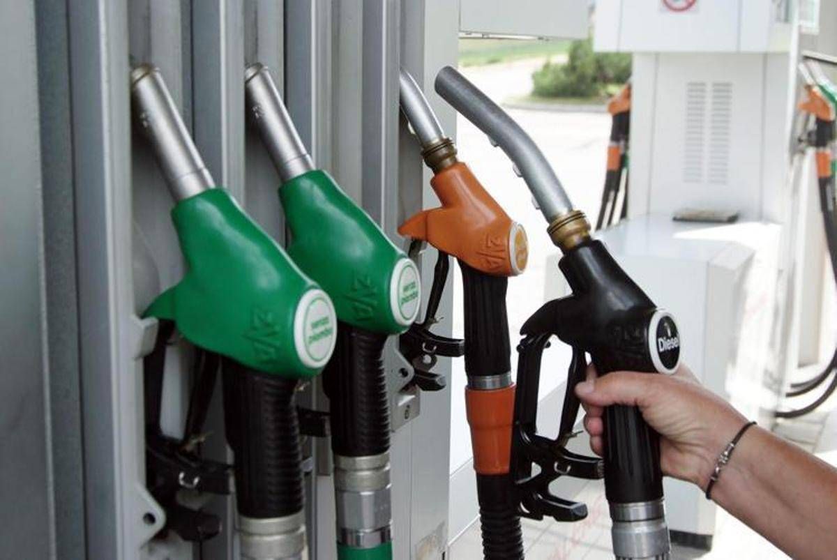 Caro carburanti, nuovo record storico per prezzo diesel: è a 2,246 euro