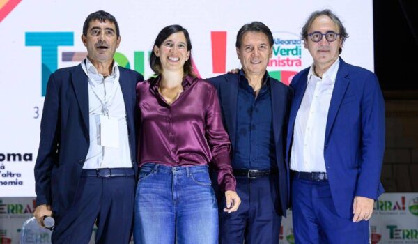 Centrosinistra, sprint Schlein, Conte e Avs: programma a novembre e primarie a febbraio