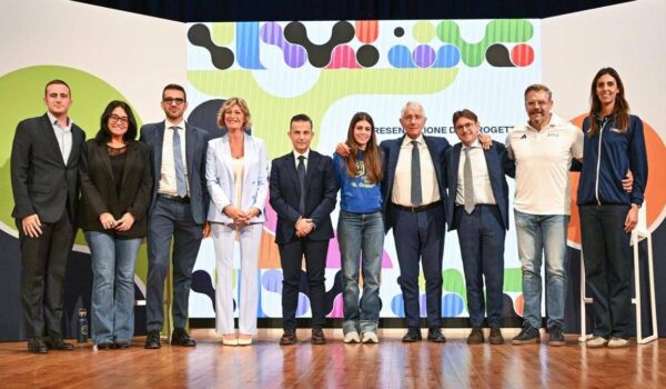 Da Ascoli Piceno parte ‘Fabbrica’, 27 mln per nuovi spazi civici. Abodi: “Azioni concrete per i giovani”