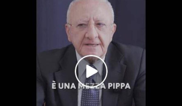 De Luca e la scarcerazione di Siher: “Siamo passati da Che Guevara a Youssef, emaciato con baffetti a coda di topo”