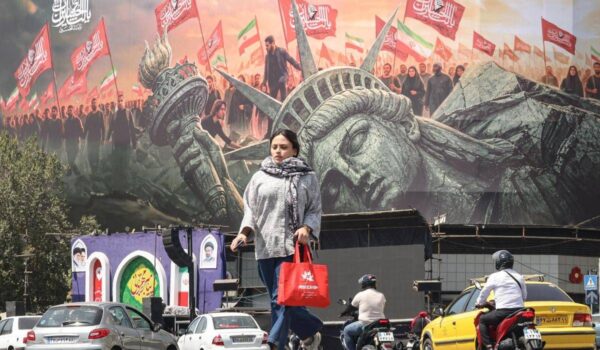 Iran, 12 ore di colloqui prima dell’incontro con la delegazioni Usa a Doha: possibile svolta nei negoziati